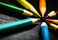 color pencils in a circle